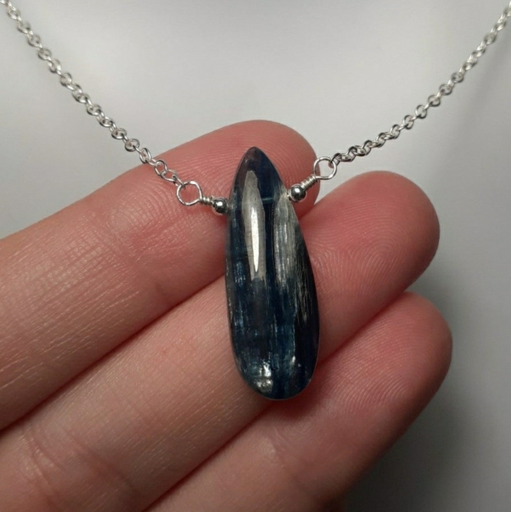♡ KYANITE & 925SS NECKLACE ♡